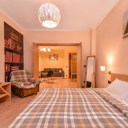 Sofia Dream Apartment - The Library - 3-Bdr, 2-Bthr By Flat Mаnager מראה חיצוני תמונה