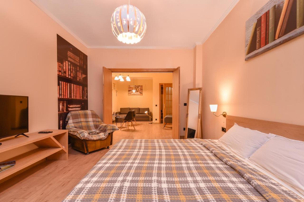 Sofia Dream Apartment - The Library - 3-Bdr, 2-Bthr By Flat Mаnager מראה חיצוני תמונה