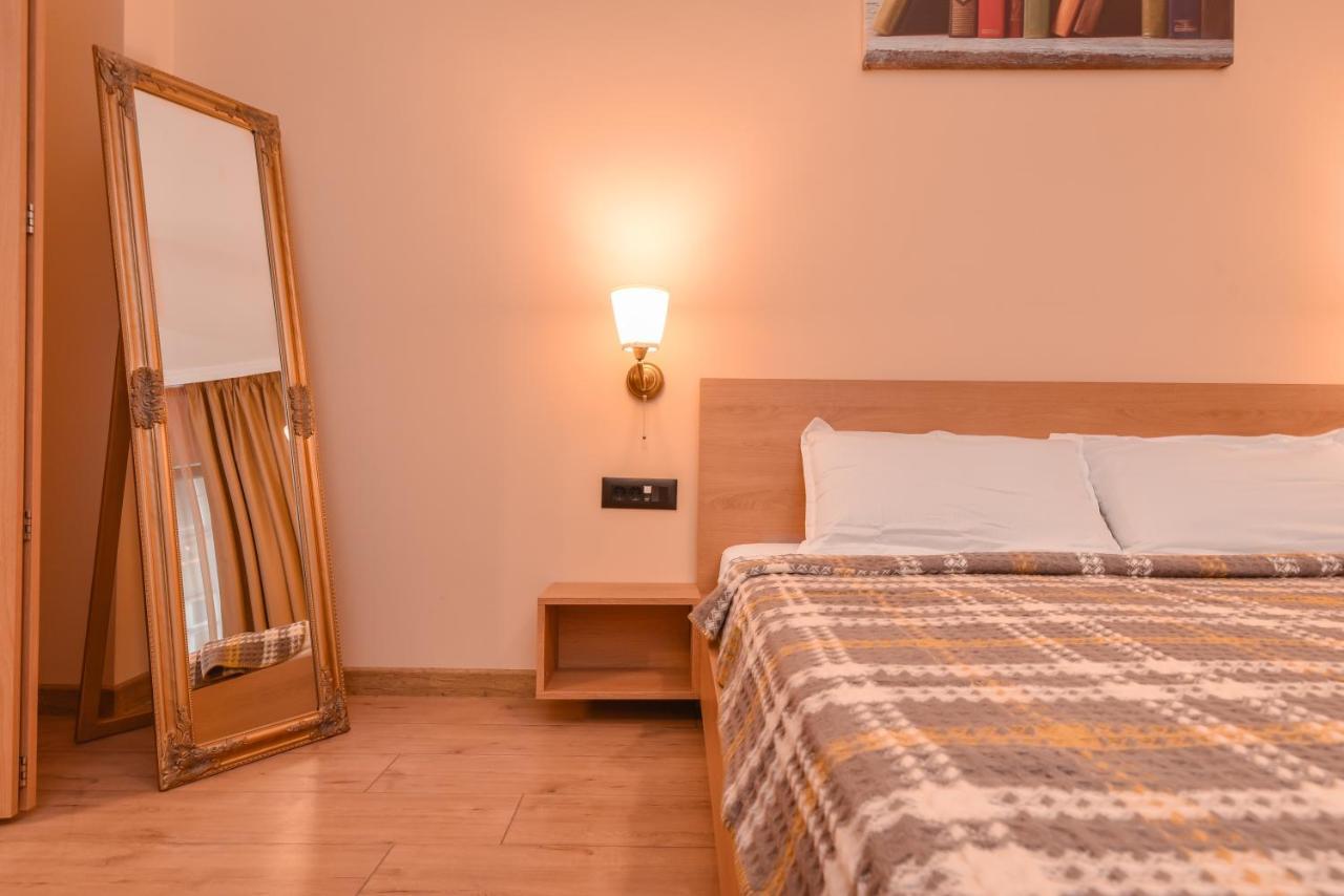 Sofia Dream Apartment - The Library - 3-Bdr, 2-Bthr By Flat Mаnager מראה חיצוני תמונה